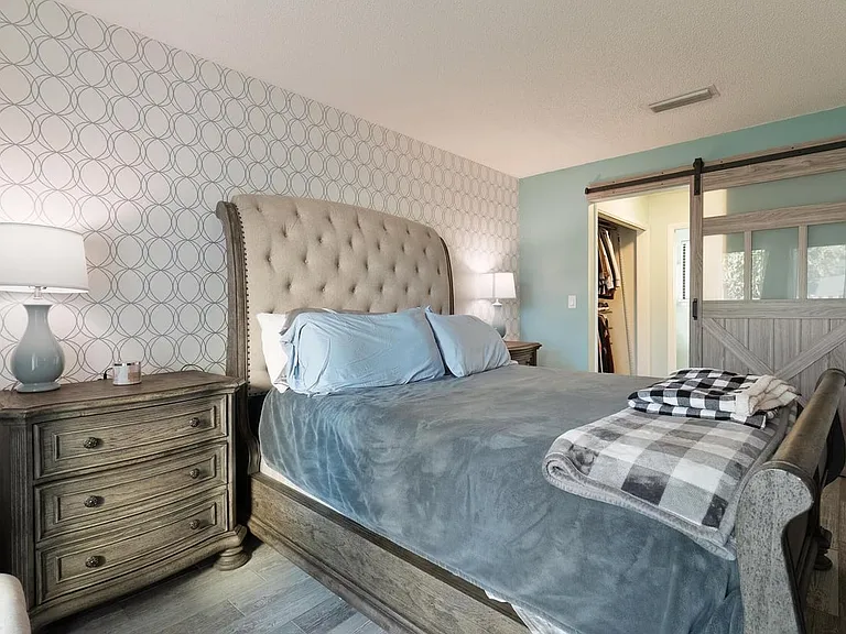 800 Bay Dr #10 — Photo 12