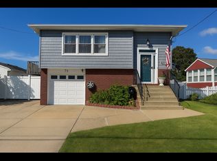 (Undisclosed Address), Freeport, NY 11520