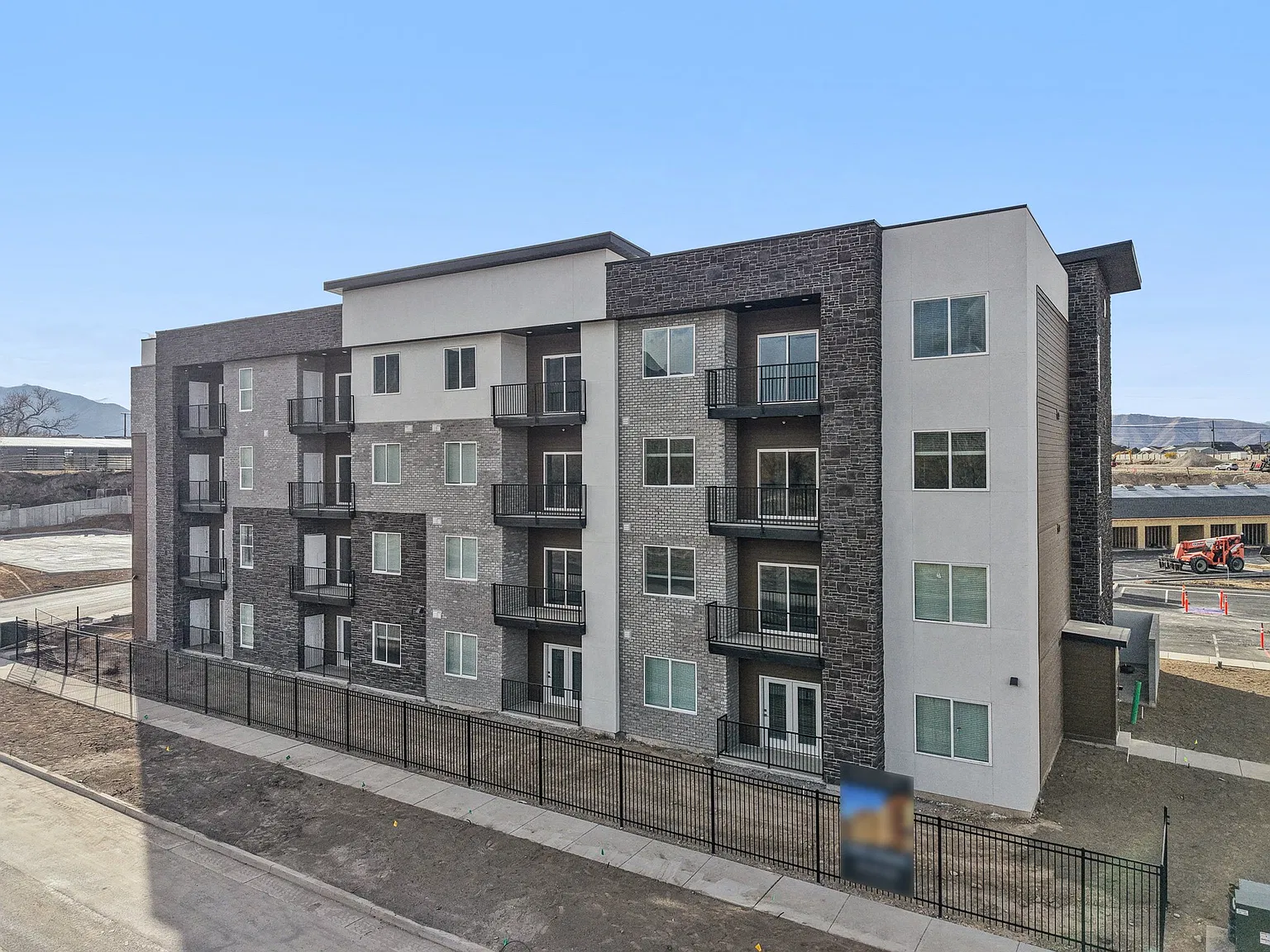 River Meadows Apartments — Photo 1
