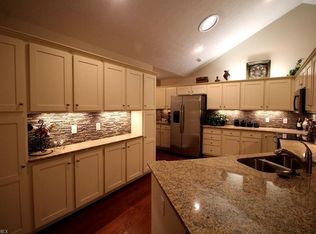 258 Shaw Dr, Kent, OH 44240