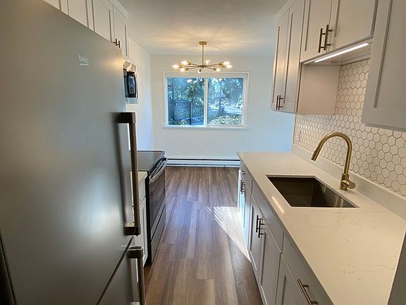 3rd image of 2200 E Terrace St #2