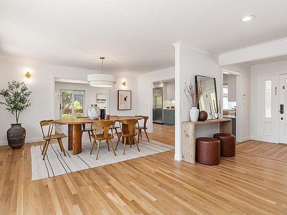 5th image of 133 Eliseo Drive
