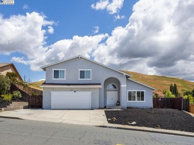 457 Violet Rd, Hercules, CA, 94547