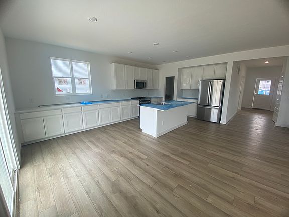 5th image of 4020 Canning St