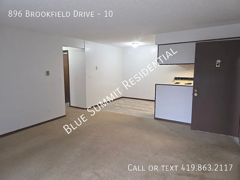896 Brookfield Dr #10 — Photo 5