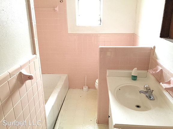 4th image of 802 High St