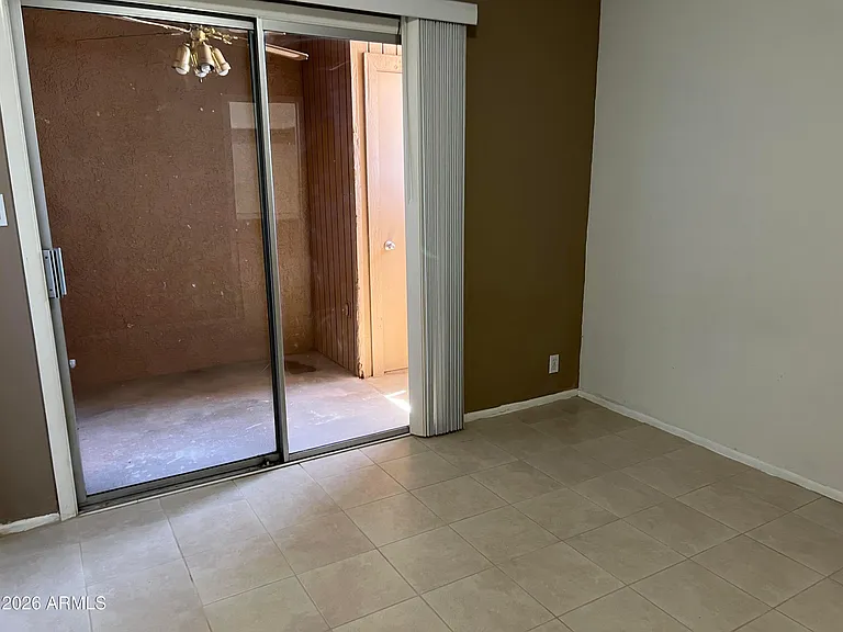 501 W Yukon Dr #4 — Photo 25