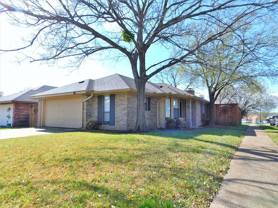 1st image of 2132 Cordoba Dr