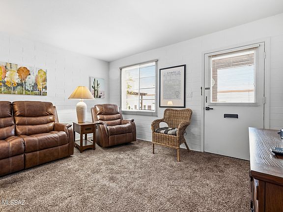 5th image of 302 S Paseo Madera Unit D