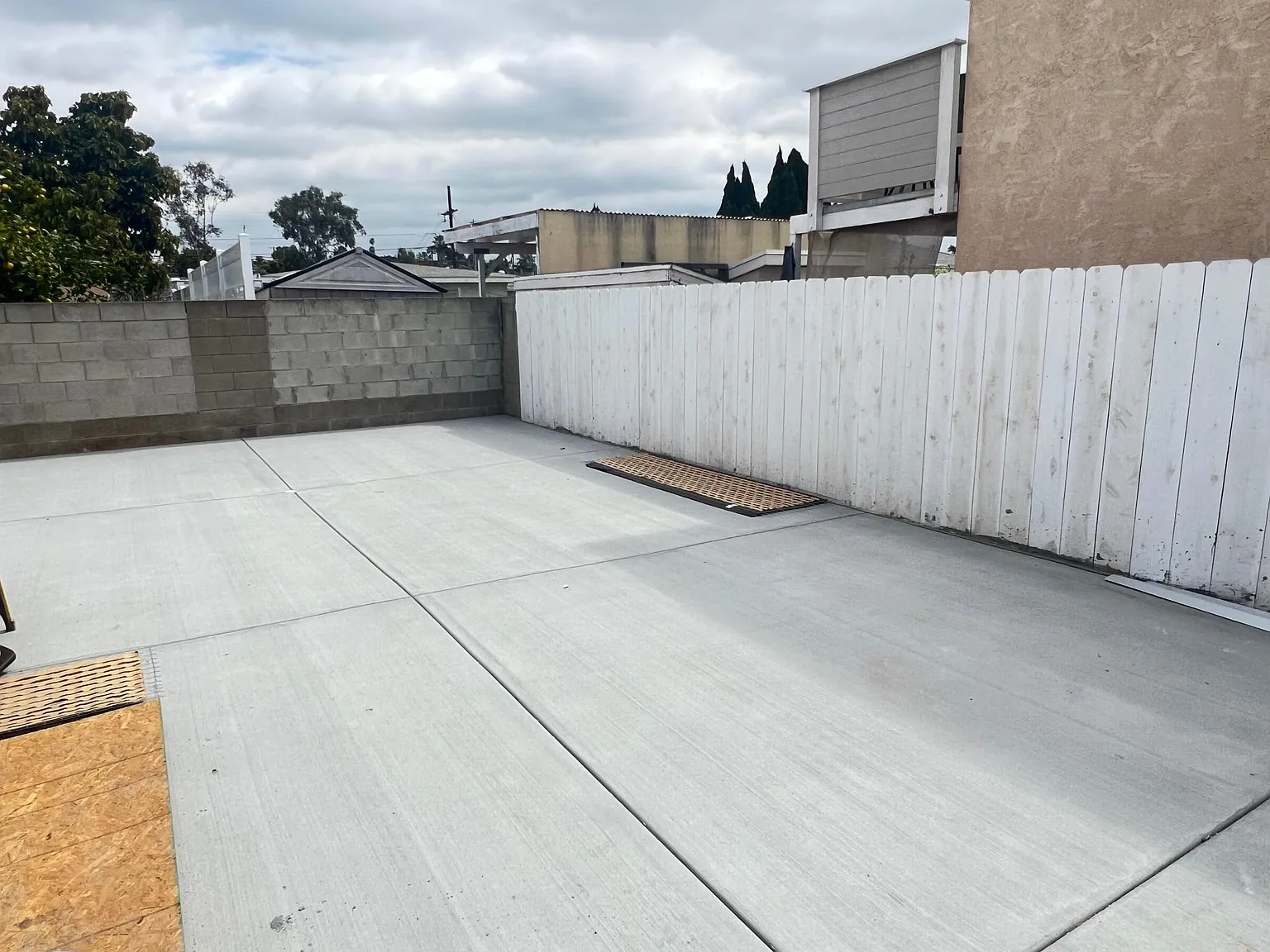 1141 Tobias Dr — Photo 3
