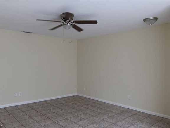 5th image of 802-804 NE 8th St