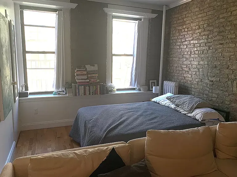 118 E 102nd St #3A — Photo 4