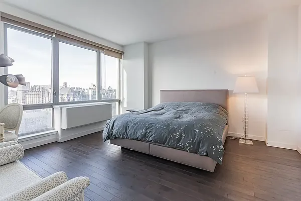 Rented by Realmart Realty LLC | media 28