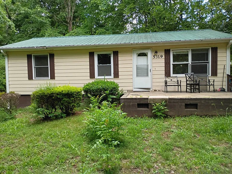 5323 Eno River Dr — Photo 1