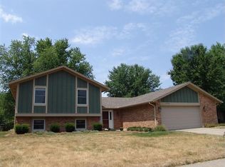 1799 Statehouse Ct, Bellbrook, OH 45305