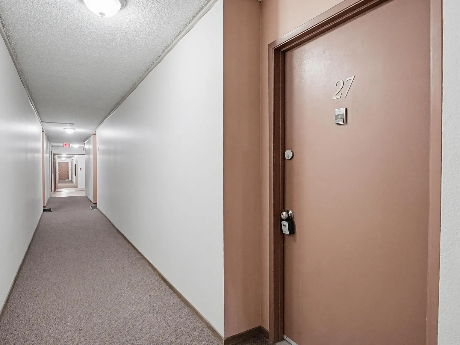 1 bed, 724 sqft, $2,100 — Photo 3