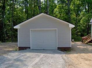 18 Evergreen Ln, Blounts Creek, NC 27814