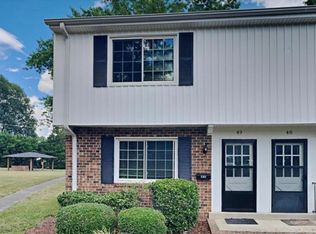 1002 Willow Dr APT 49, Chapel Hill, NC 27514