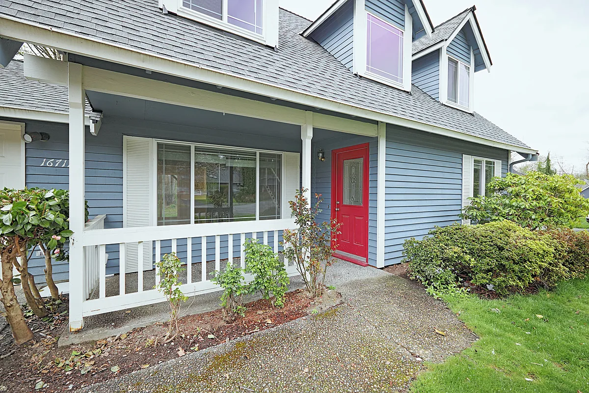 Building Photo - 16711 6th Ave SE