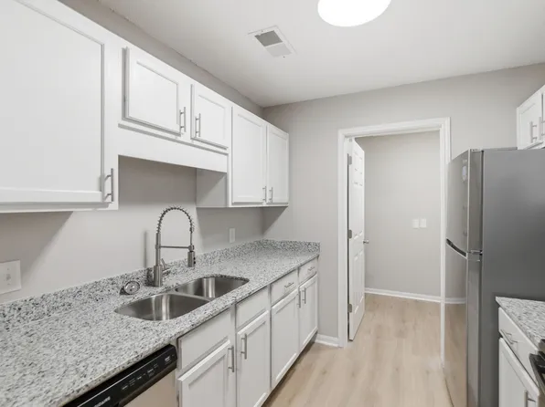 Englewood Apartments