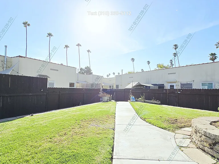 2400 Grandview Ave — Photo 24