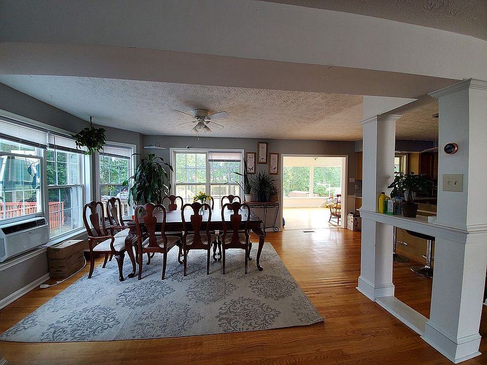 1st image of 9616 Park Ave