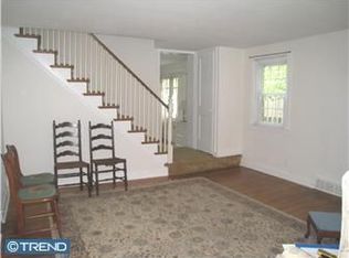 422 Drayton Rd, Oreland, PA 19075