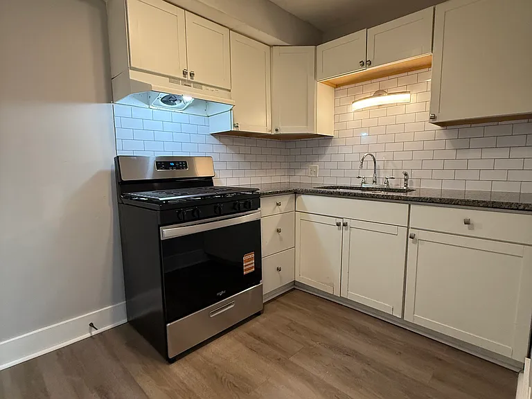 1119 S 28th St — Photo 5