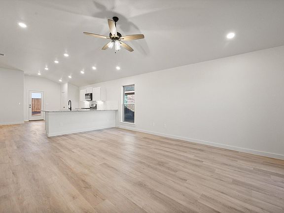 3rd image of 13834 Gary Ave
