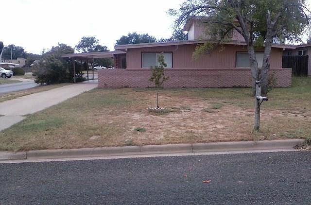 1st image of 2321 Oxford Cir