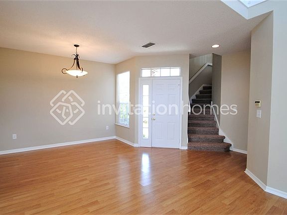 3rd image of 3784 Huntwicke Blvd