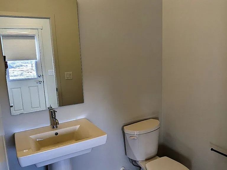 223 Magnolia Dr SE — Photo 11