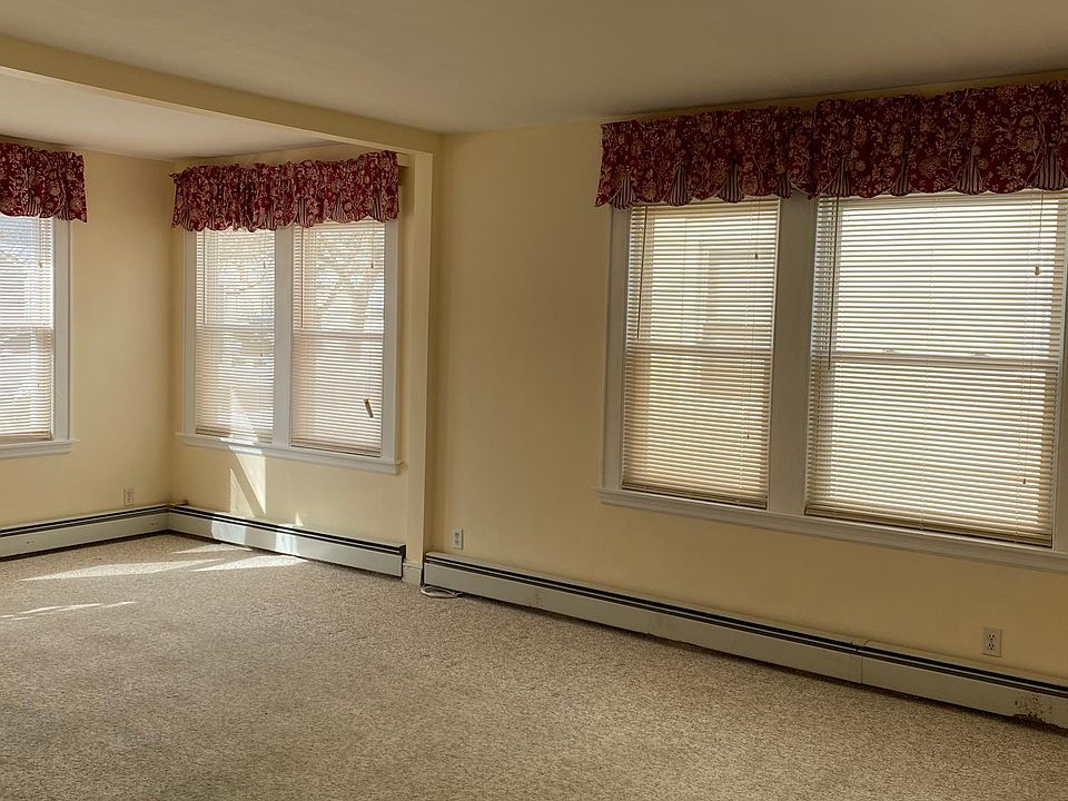 135 Broad St, Williston Park, NY 11596 Zillow