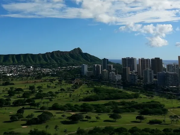 2525 Date St APT 4002, Honolulu, HI 96826