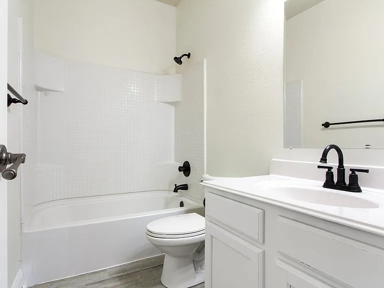3138 Rogers Ave — Photo 23