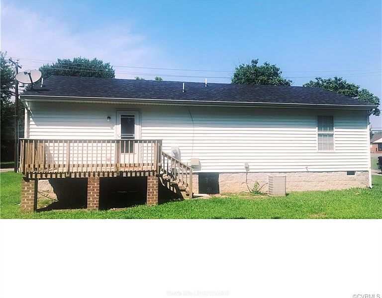 2nd image of 3905 Old Warwick Rd