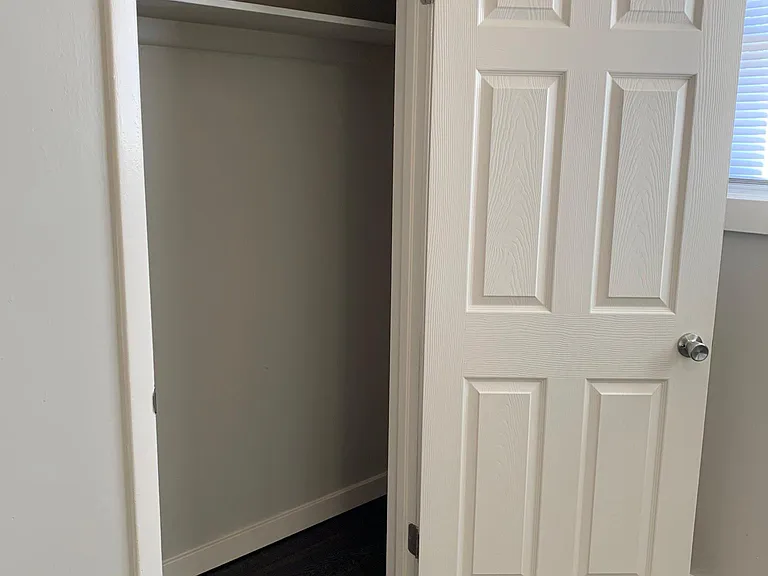 2328 W Savannah St — Photo 13