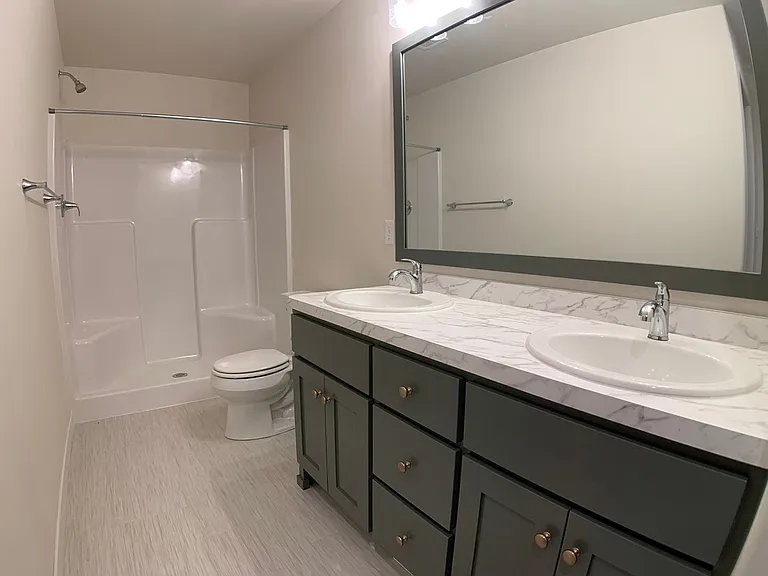 1360 Goldenwood Dr NW — Photo 35