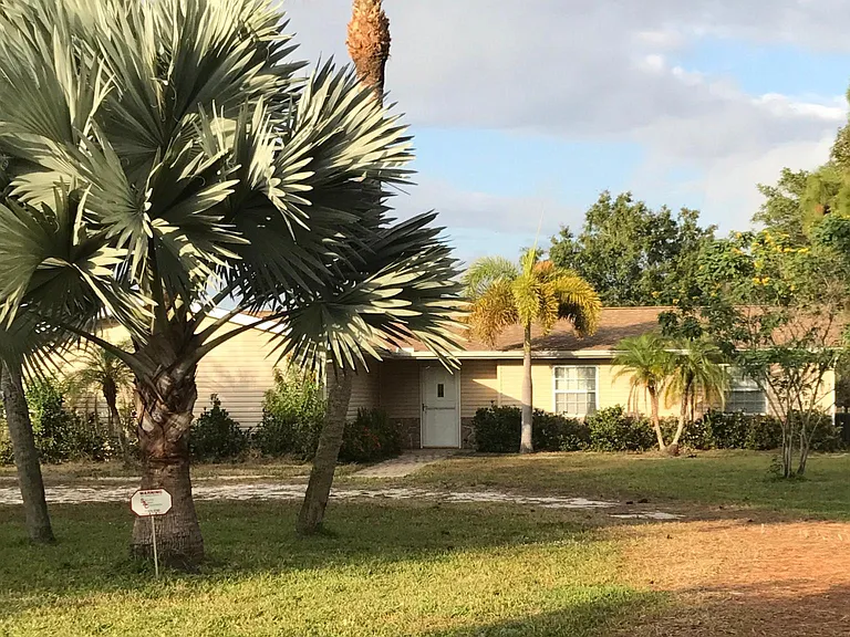 710 Morningside Dr — Photo 7