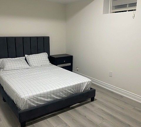 4th image of 161 Rowe St