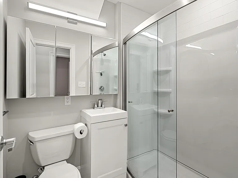 821 Saratoga St #1 — Photo 4