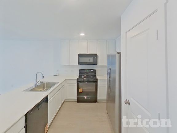 4th image of 811 Ponderosa Ln