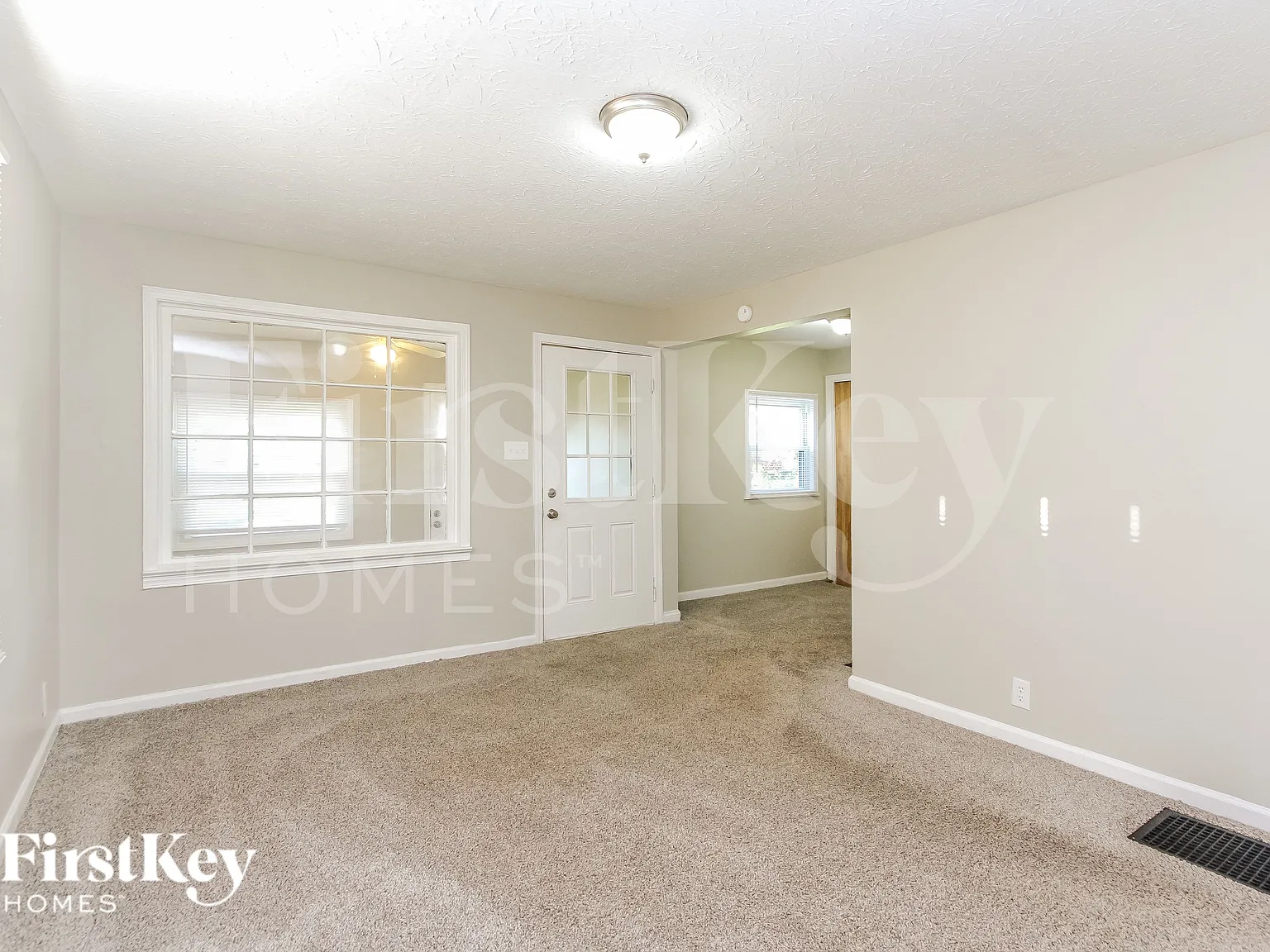 3 bed, 2.0 bath, 1152 sqft, $1,210 — Photo 3