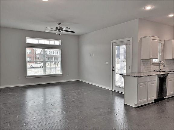 2nd image of 3901 SW Peachwood Dr