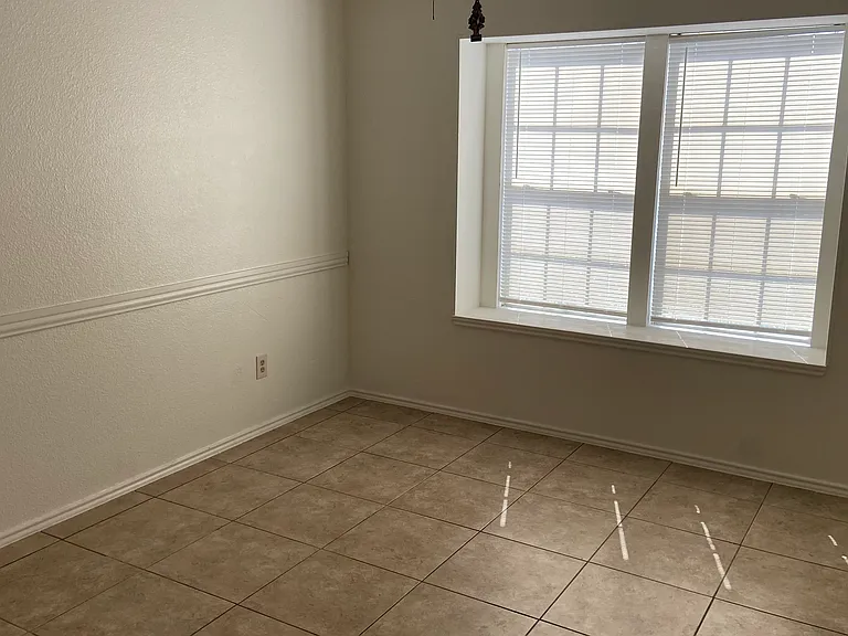 10254 Dover Rdg #501 — Photo 4