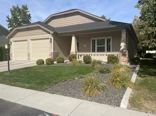6578 E Greens Dr, Nampa, ID 83687