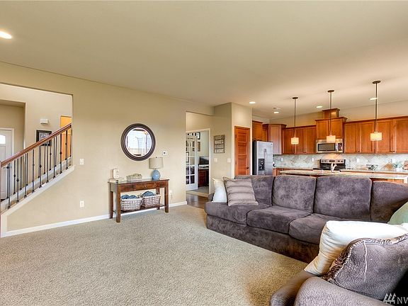 4th image of 8614 189th Street Ct E