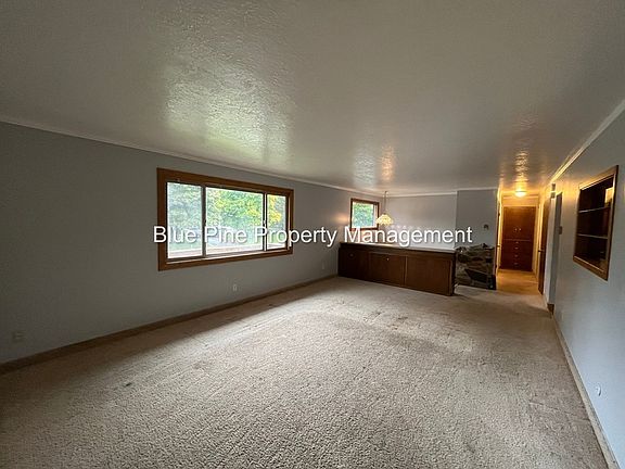 5th image of 2340 Richards Ave