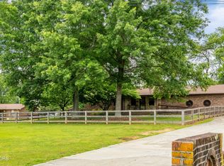 606 Dotson Memorial Rd, Maryville, TN 37801