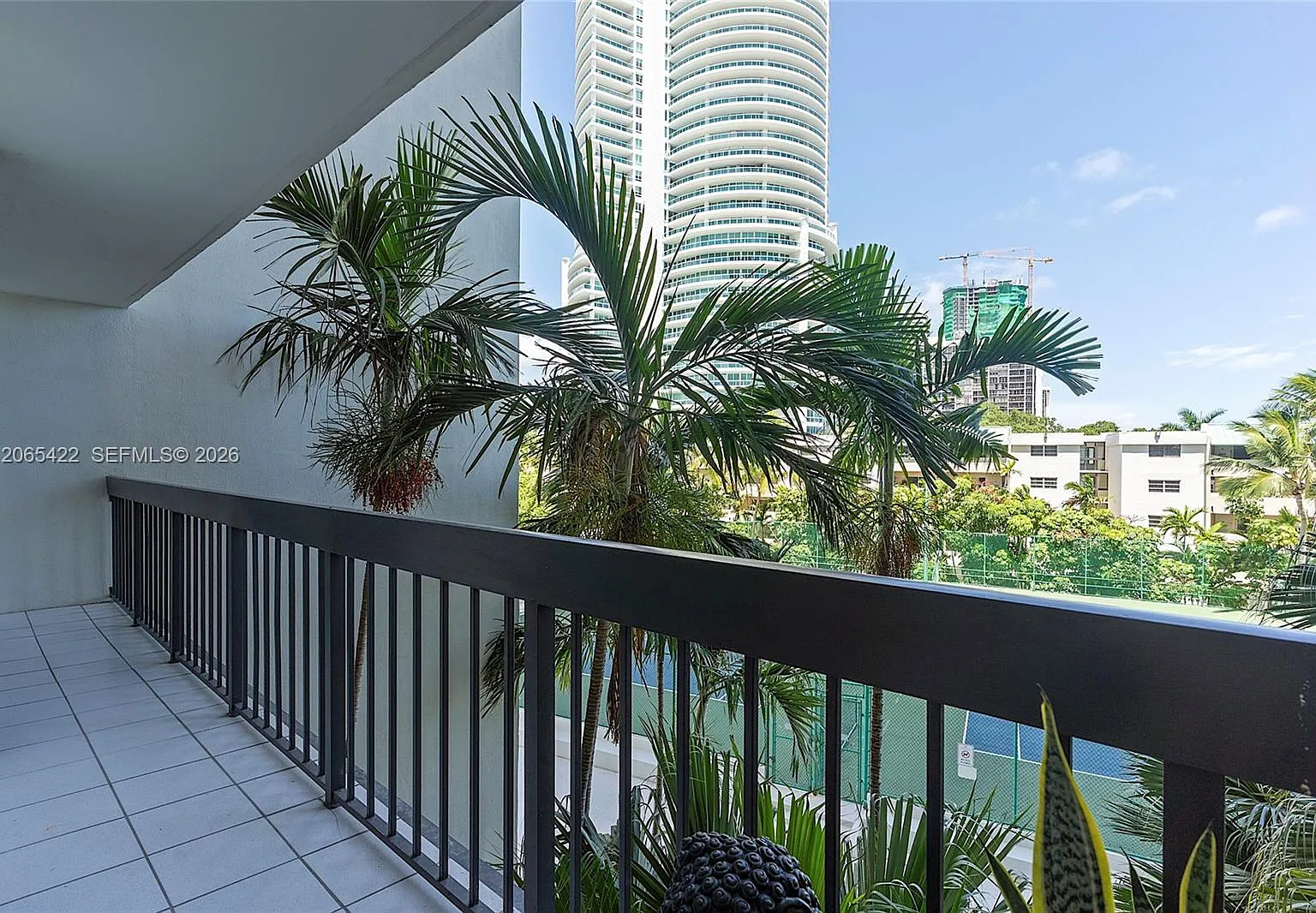 Brickell Bay Club Condo — Photo 3